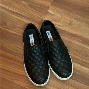 Steve Madden Slip On